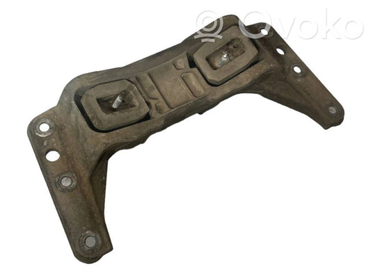 Pārnesumkārbas stiprinājuma kronšteins