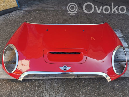 Dzinēja pārsegs (vāks)