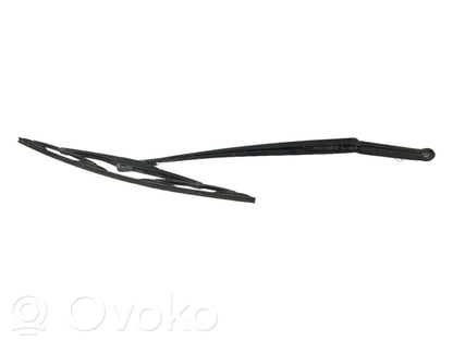 Windshield wiper arm