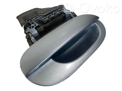 External opening handle