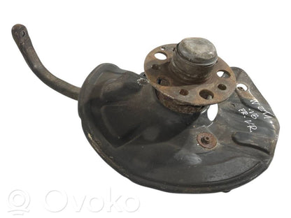 Priekšējā riteņa rumbas vārpstas šarnīrs (stupica, capfa)