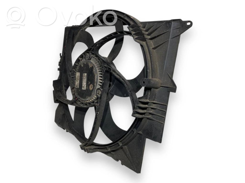 Elektrisks radiatoru ventilators