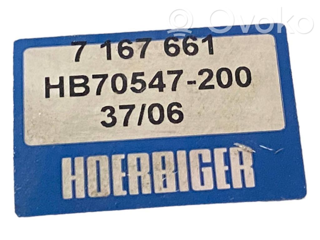 Bagāžnieka pārsega hidraulikas sūknis