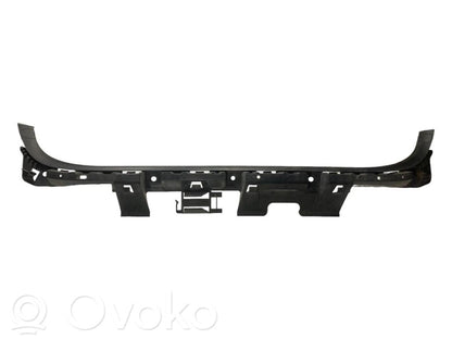 Rear bumper mounting bracket