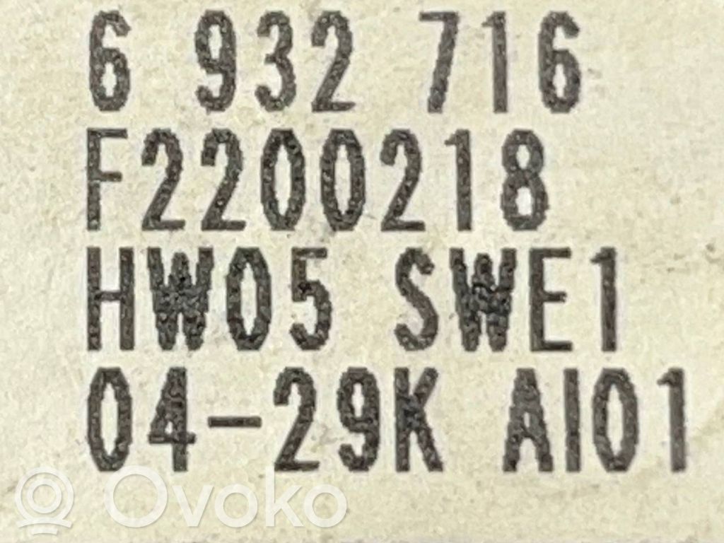 Multimediju kontrolieris