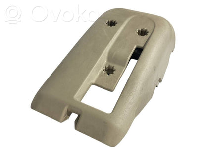 Stūres ass dekoratīvā apdare