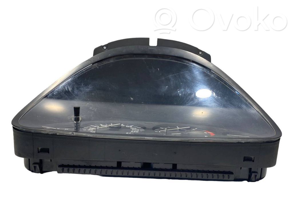 Spidometrs (instrumentu panelī)