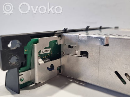 Радио / CD/DVD-плеер / навигация