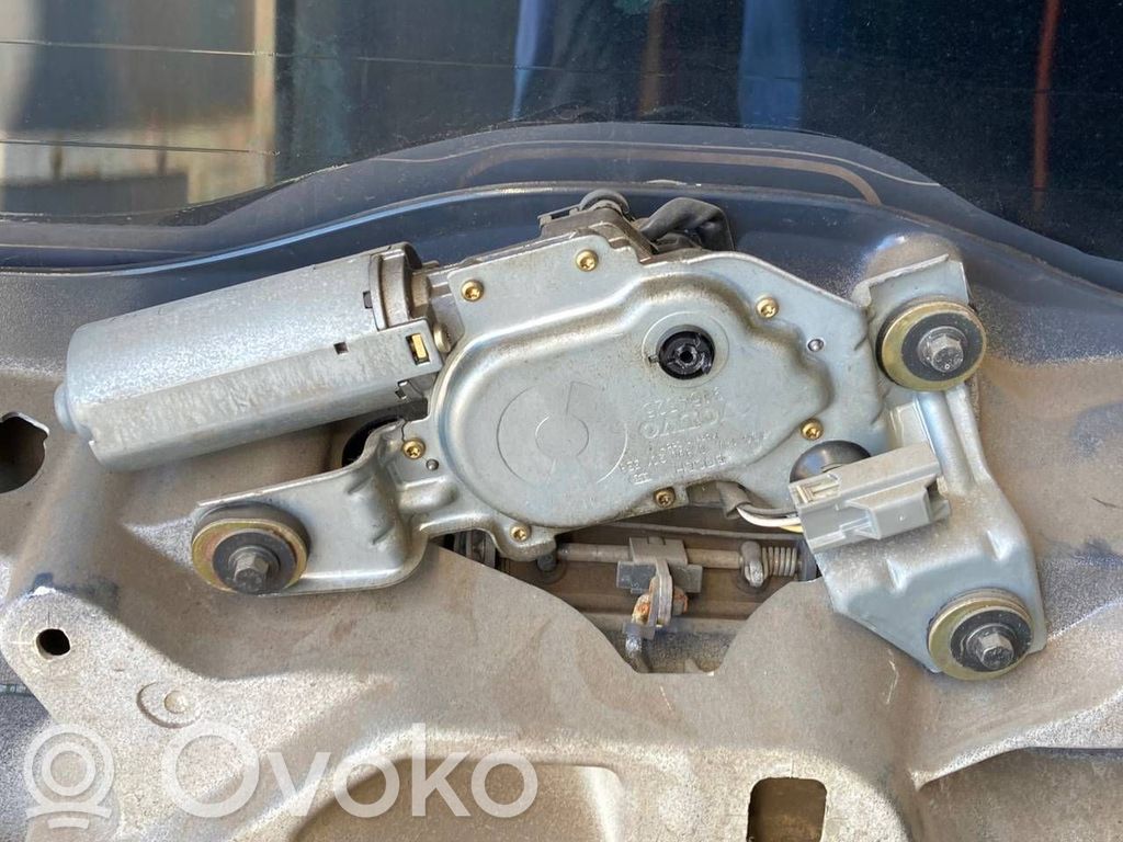 Aizmugurējais pārsegs (bagāžnieks)