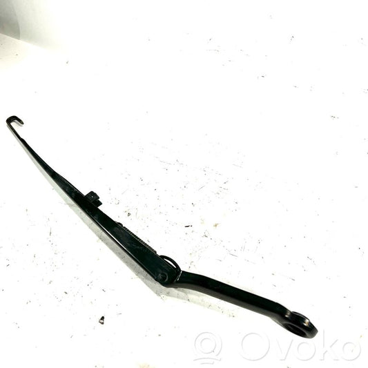 Windshield wiper arm