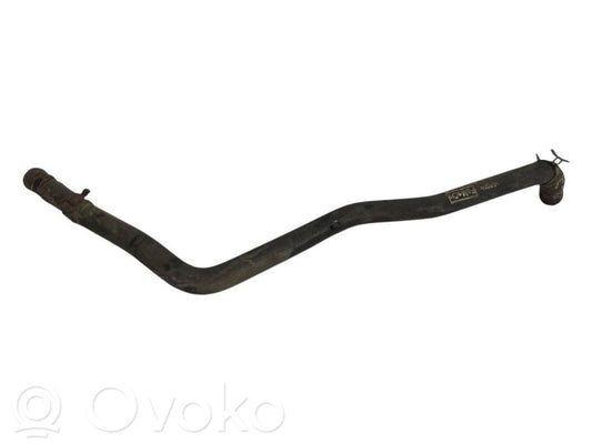 Caurulīte (-es) / šļūtene (-es)