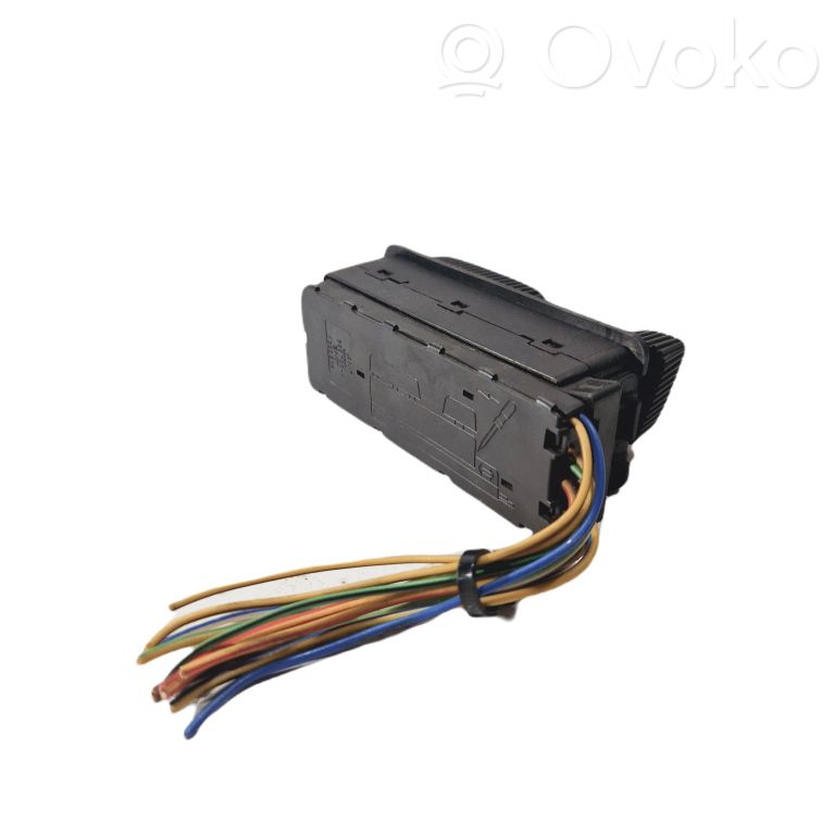 Seat adjustment switch(es)