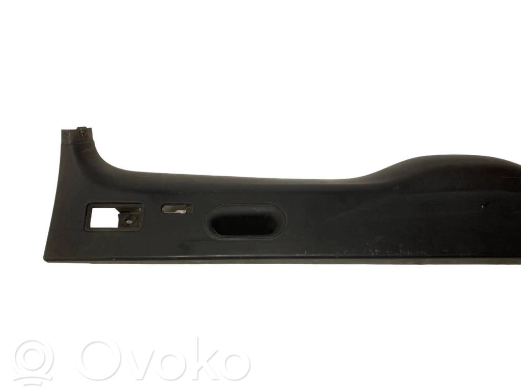 Galvenais apdares panelis