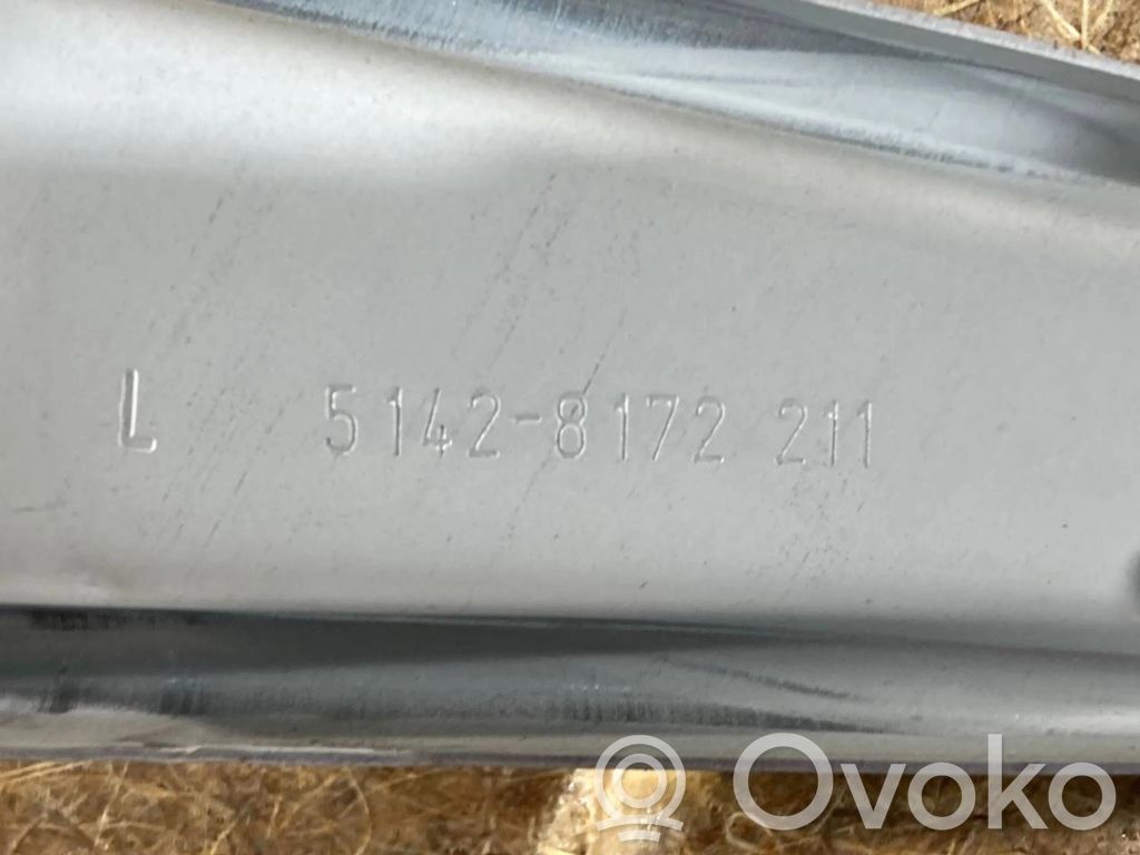 Apšuvums aizmugurējām durvīm