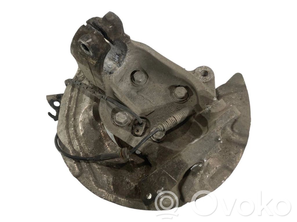 Priekšējā riteņa rumbas vārpstas šarnīrs (stupica, capfa)