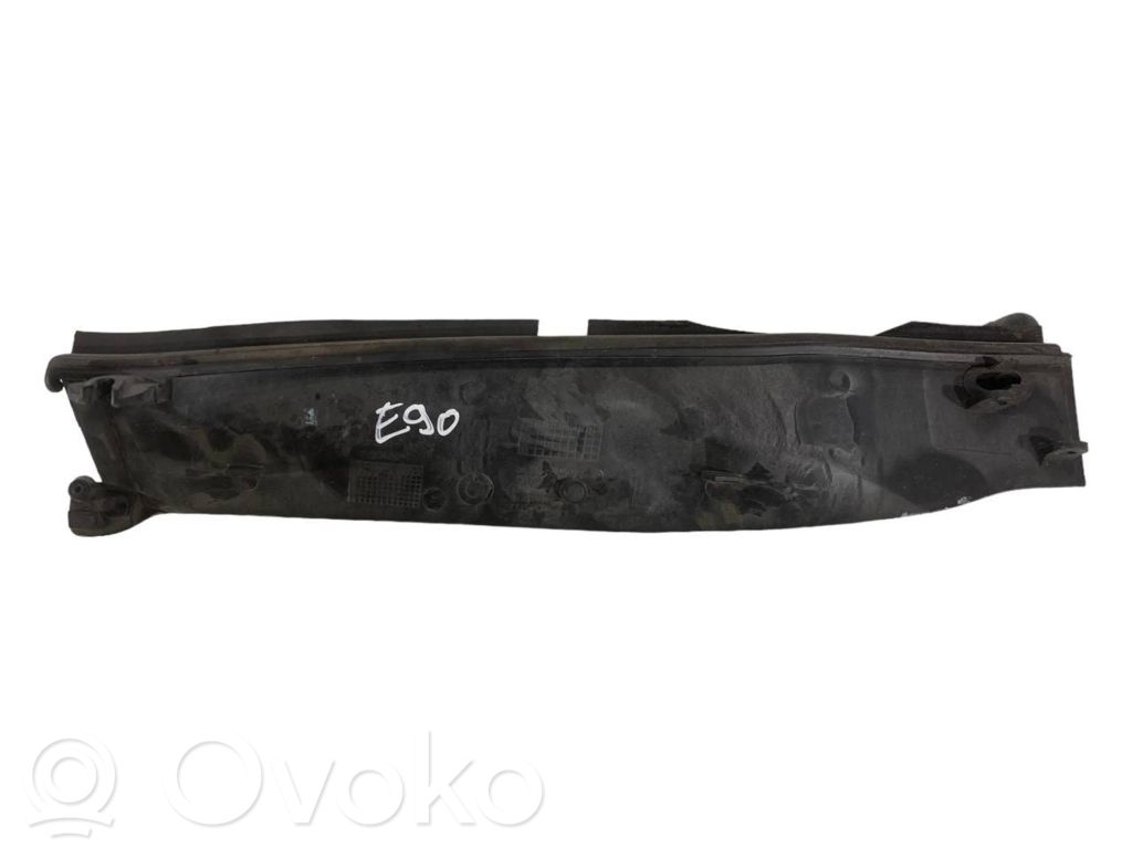 Cita veida dzinēja nodalījuma detaļa