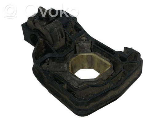 Держатель/кронштейн радиатора(ов)