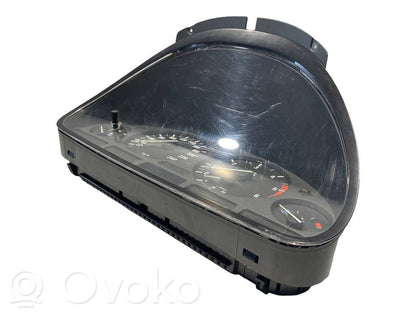 Speedometer (in the instrument panel)