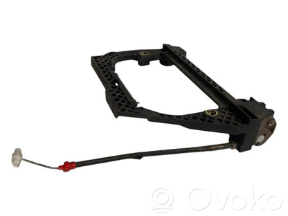 Aizmugurē turētājs / kronšteins ārējam atvēršanas rokturim