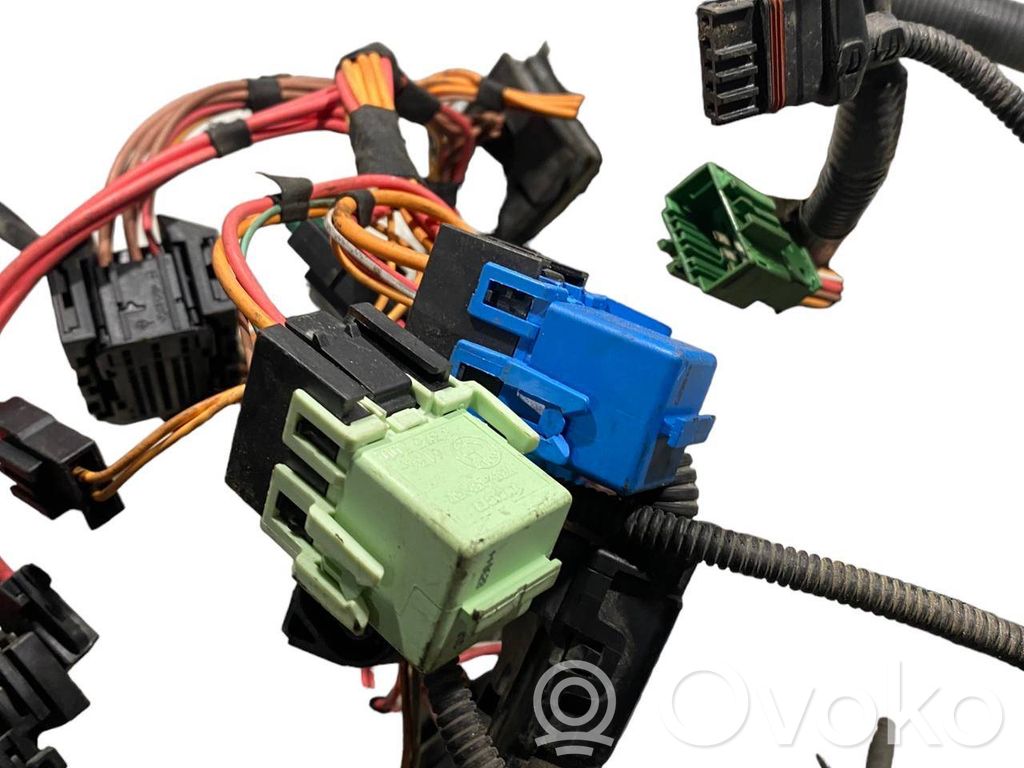 Dzinēja vadu instalācija