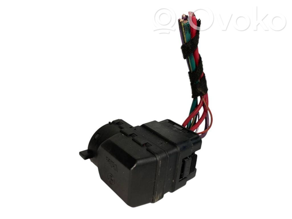 Aizdedzes slēdža kontakti