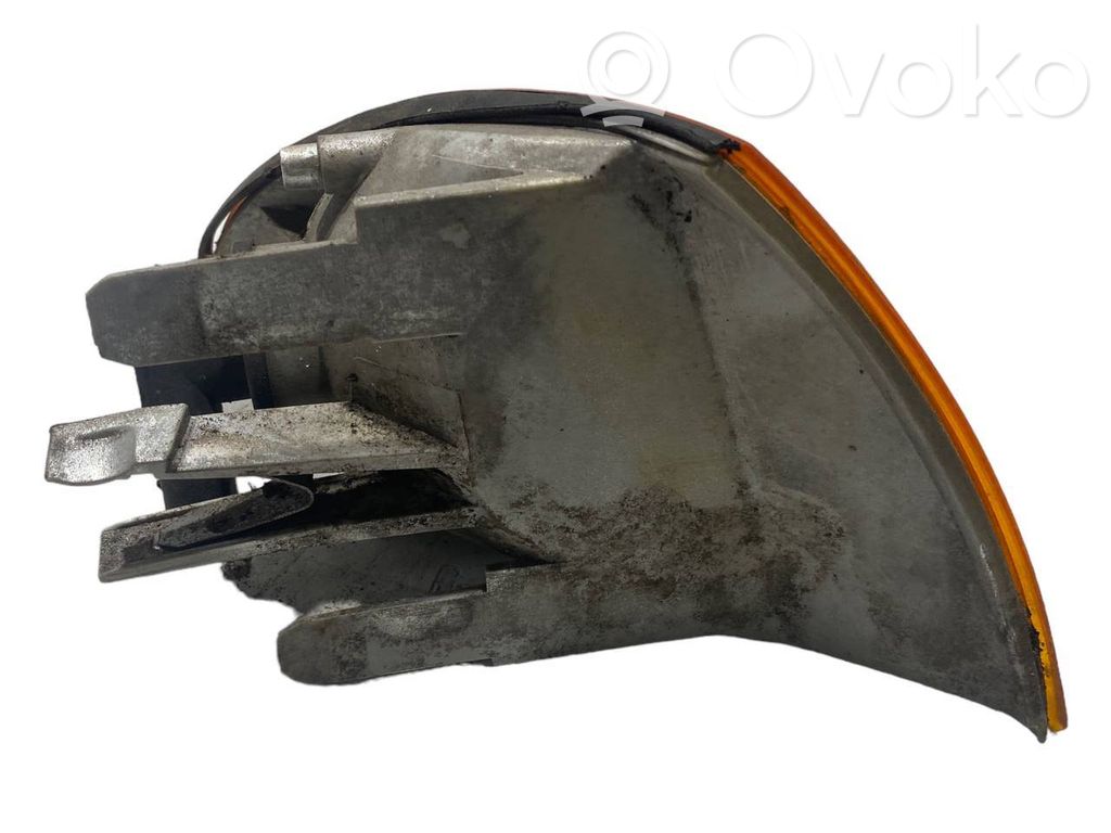 Priekšējais pagrieziena lukturis