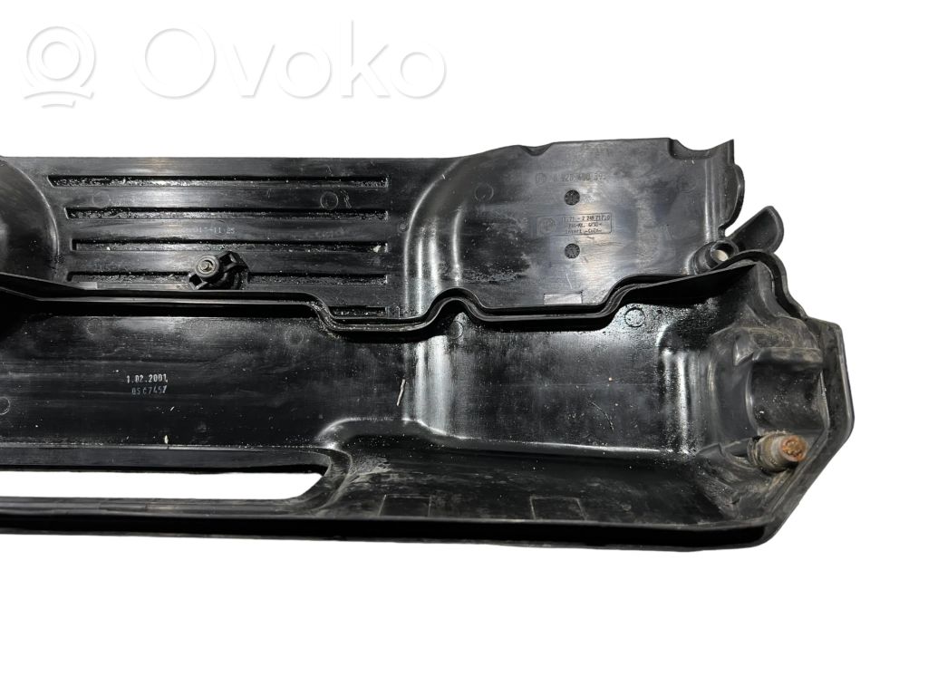 Крышка двигателя (декоративная отделка)