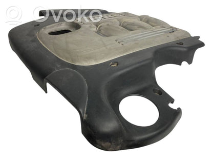 Крышка двигателя (декоративная отделка)