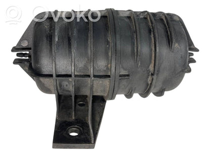 Vakuuma gaisa tilpne