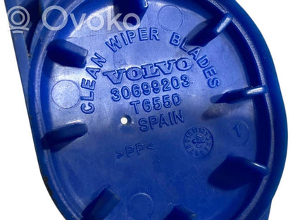 Degvielas tvertnes uzpildes caurule