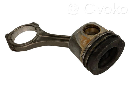 Piston with connecting rod