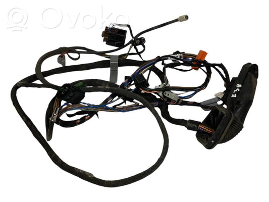 Монтаж электропроводки входной двери