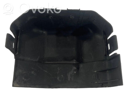 Cita veida dzinēja nodalījuma detaļa