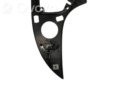 Salona dekoratīvās apdares komplekts