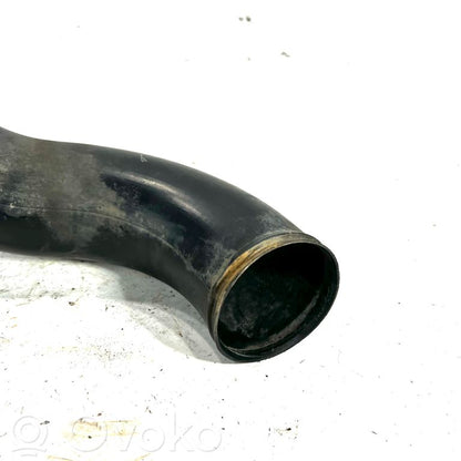 Air intake duct details