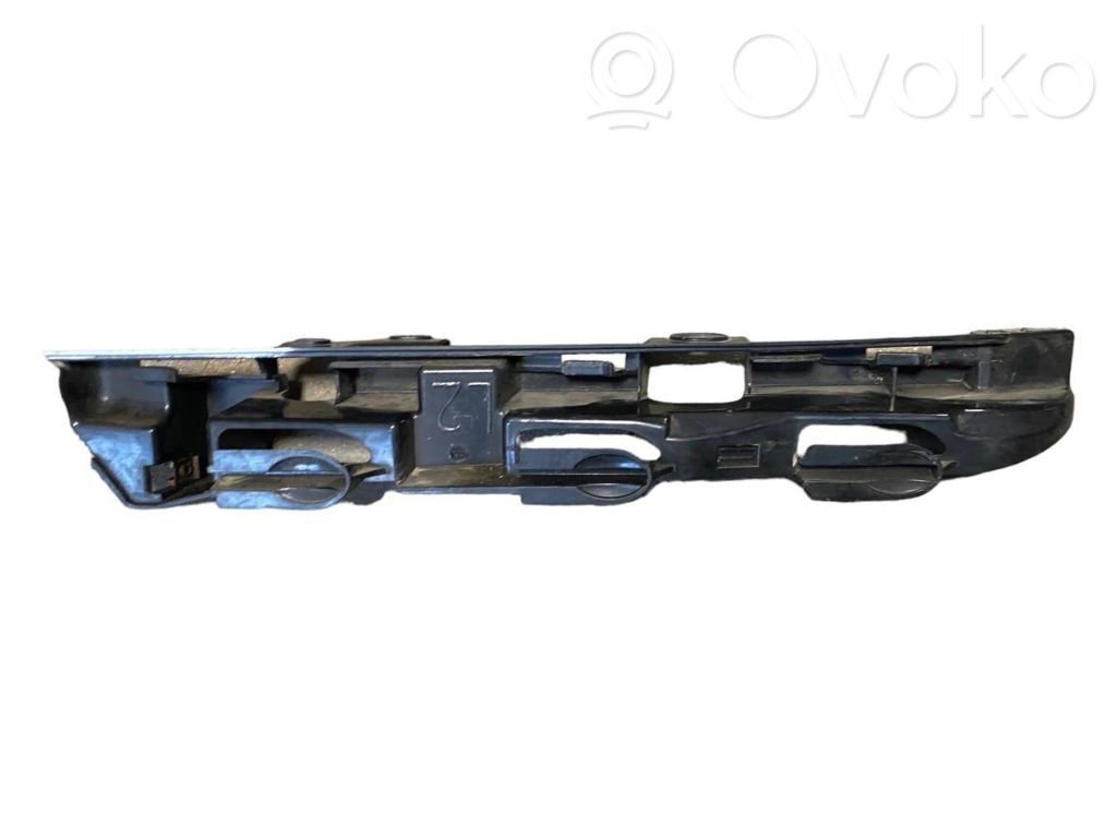 Rear bumper mounting bracket