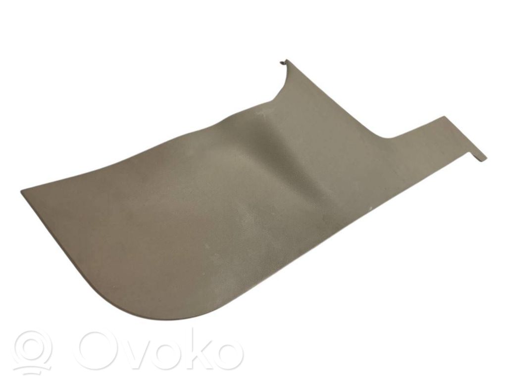 Sānu dekoratīvā apdare (priekšā)