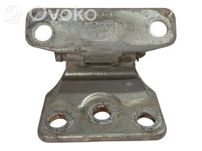 Aizmugurējā pārsega eņģe (-ess)