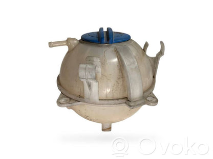 Dzesēšanas šķidruma izplešanās tvertne