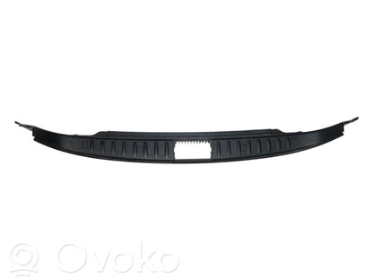 Trunk sill trim