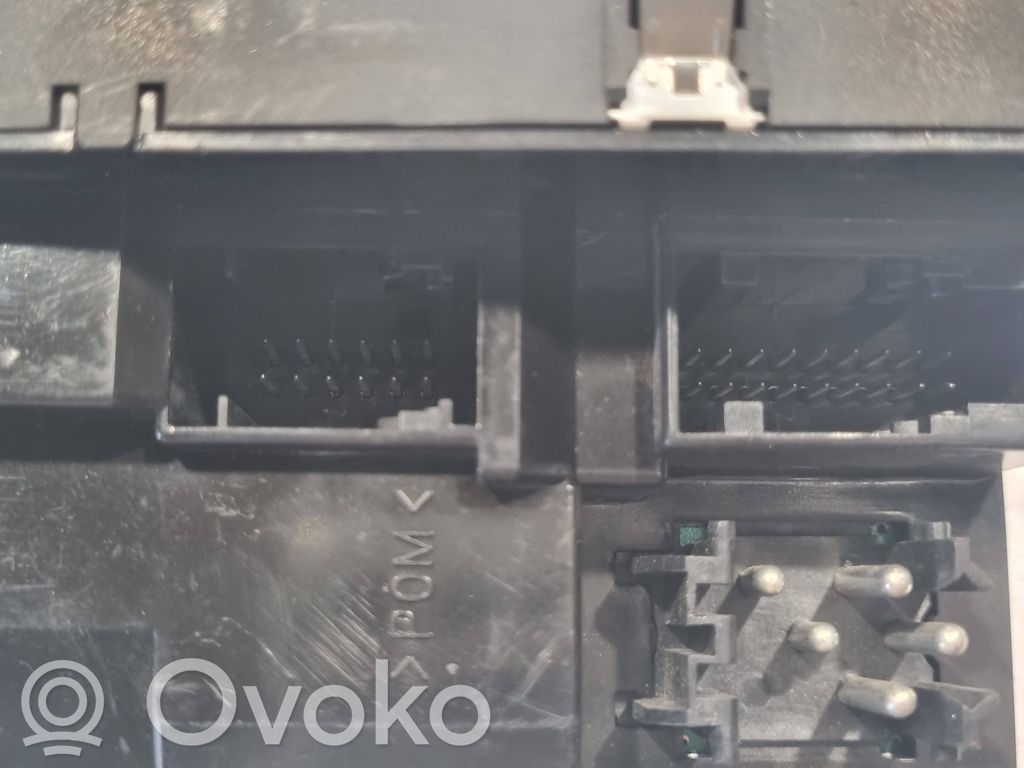 Logu pacēlāju vadības slēdzis (-dži)