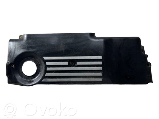 Dzinēja pārsegs (dekoratīva apdare)