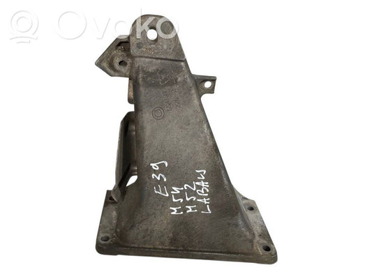 Dzinēja nostiprināšanas stiprinājums-kronšteins