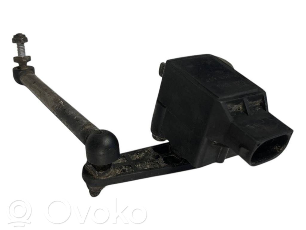 Augstuma sensors (priekšējo lukturu)