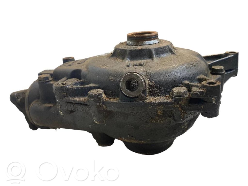 Priekšējais reduktors