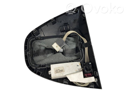 Ātrumu pārslēgšanas sviras dekoratīvā apdare (plastmasas)