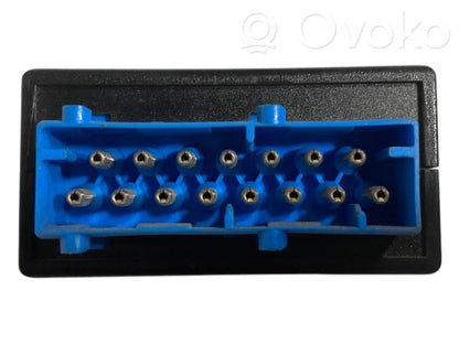 Logu tīrītāju relejs