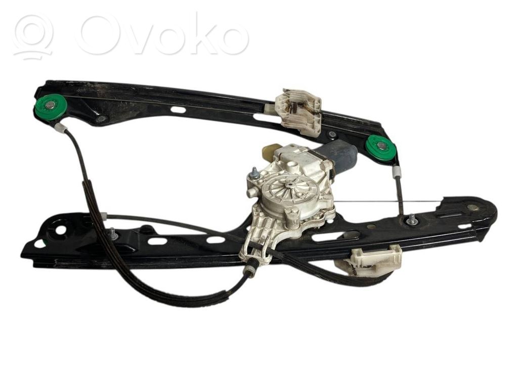 Priekšpusē elektriskā loga pacelšanas mehānisma komplekts