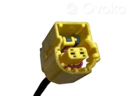 Priekšējo durvju vadu instalācija