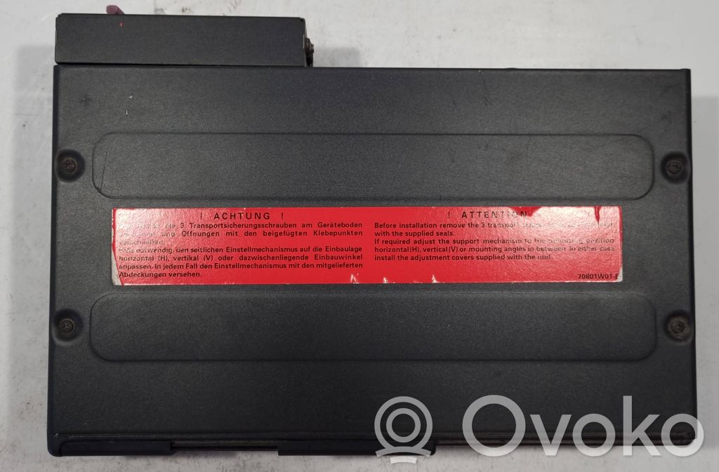 Radio / CD/DVD atskaņotājs / navigācija